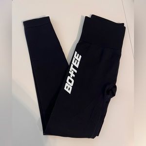 Bo+tee leggings in size small